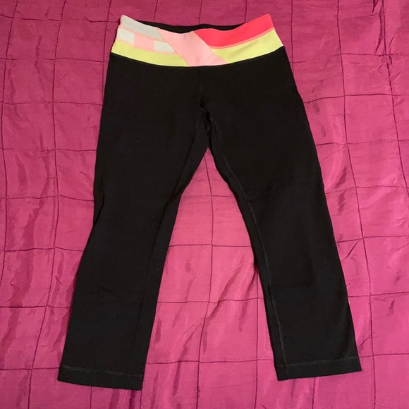 Reversible Lululemon Cropped Leggings - Size 4 - Picture 1 of 3